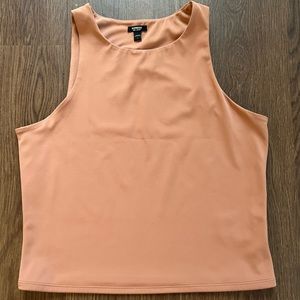 Express Body Contour Cropped Tank. Size large